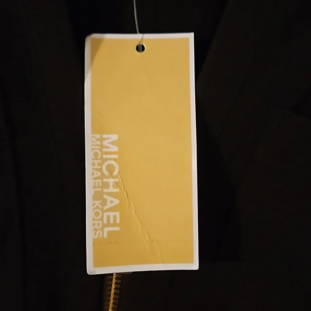 Michael Kors blouse NWT sz.M NWT with gold zipper - Picture 5 of 9